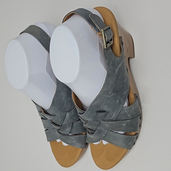 Korks Woven Leather Stud Platform Sandals Size 9 - Picture 3 of 14